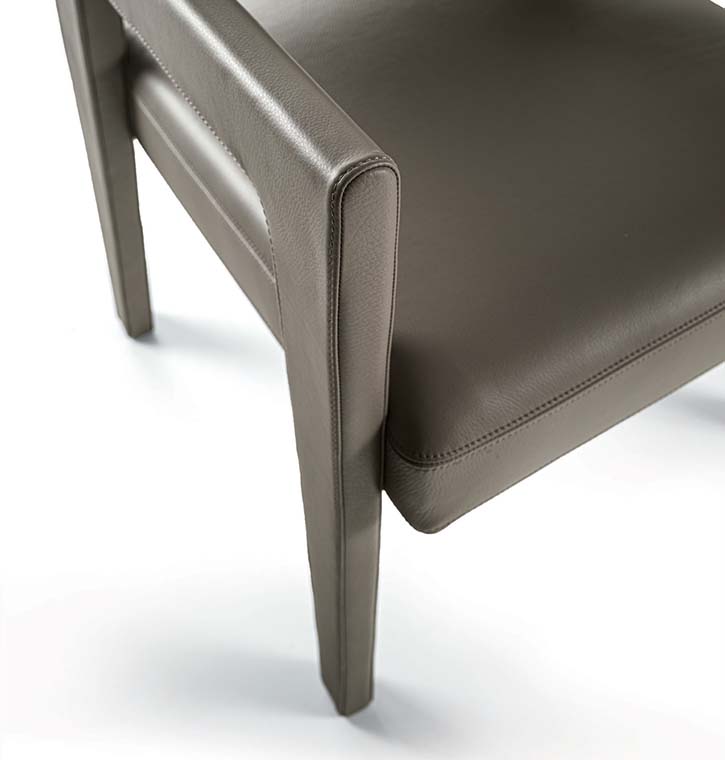 LONGHI | Queen chair