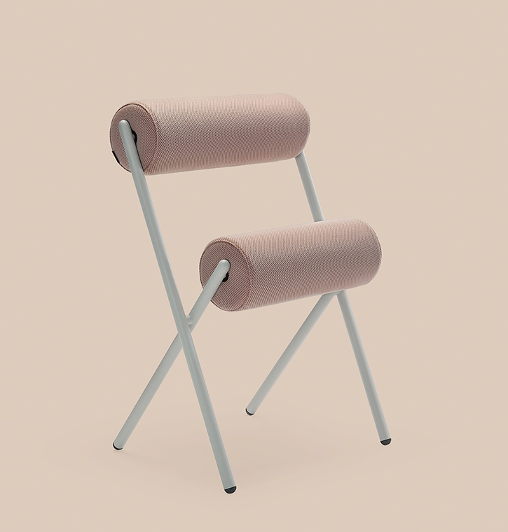 Roll chair
