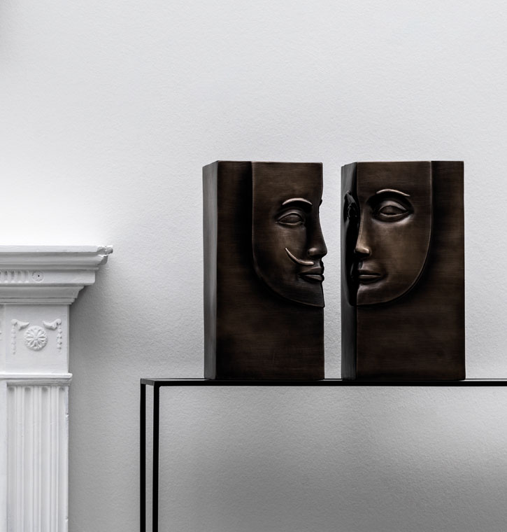 Face vases collection