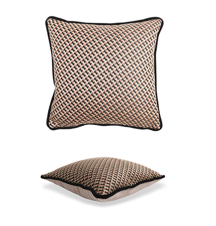 2959 LOOP CARRÈ CUSHION