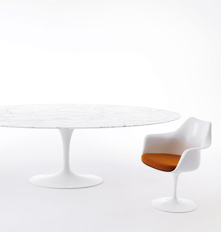 Pedestal Collection designed by Eero Saarinen, Ph. Courtesy of Knoll