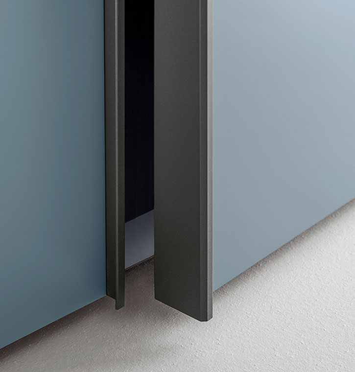 handle detail of wardrobe pianca