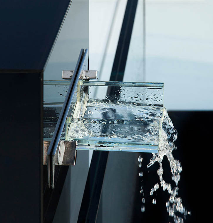 Simplicity bathroom