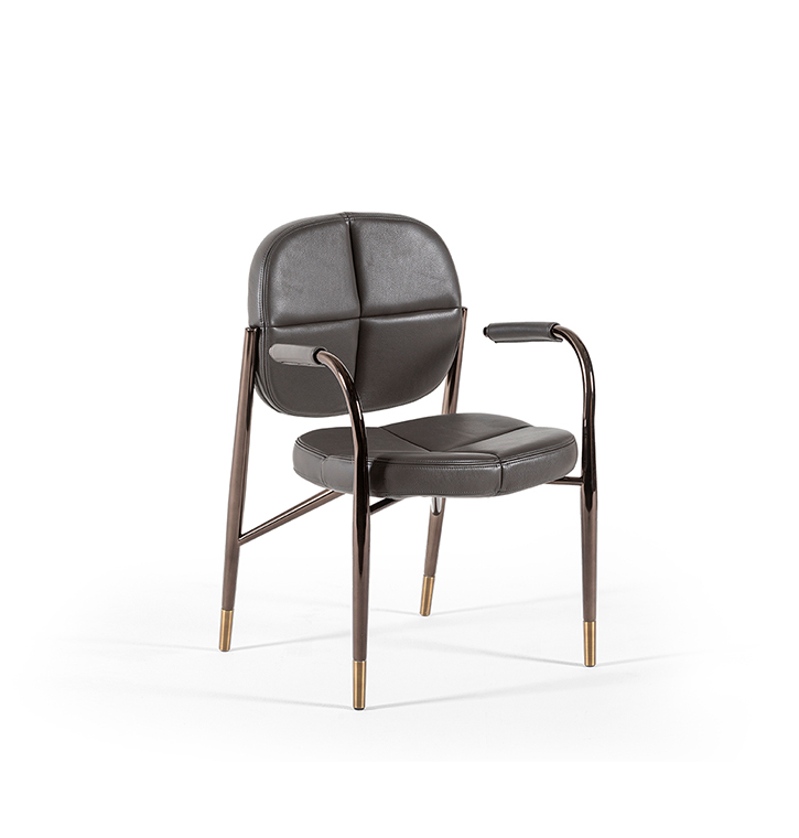 Hessentia | Cornelio Cappellini- Fyra poltroncina