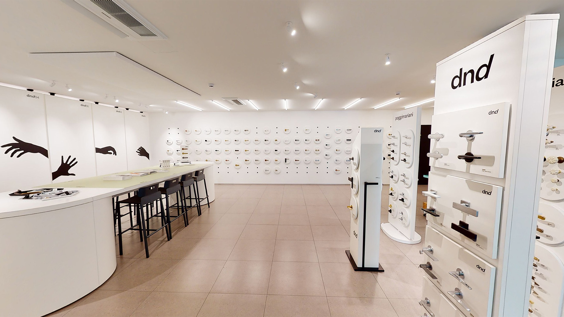 Virtual tour showroom Dnd Handles