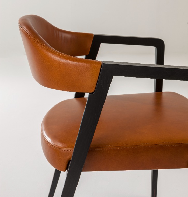 laurameroni luxury high end chairs in precious materials