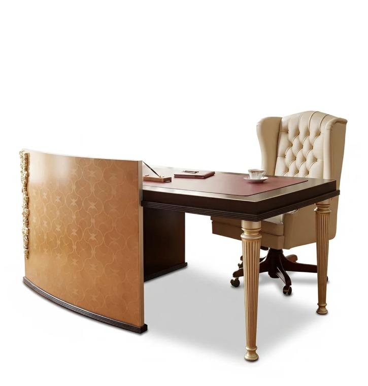 Scrivania classica di lusso collezione Flora Marzorati in legno massello intagliato per studio elegante