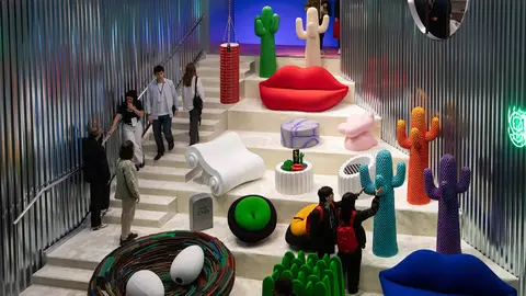 Relive the atmosphere on the stands at the Salone del Mobile