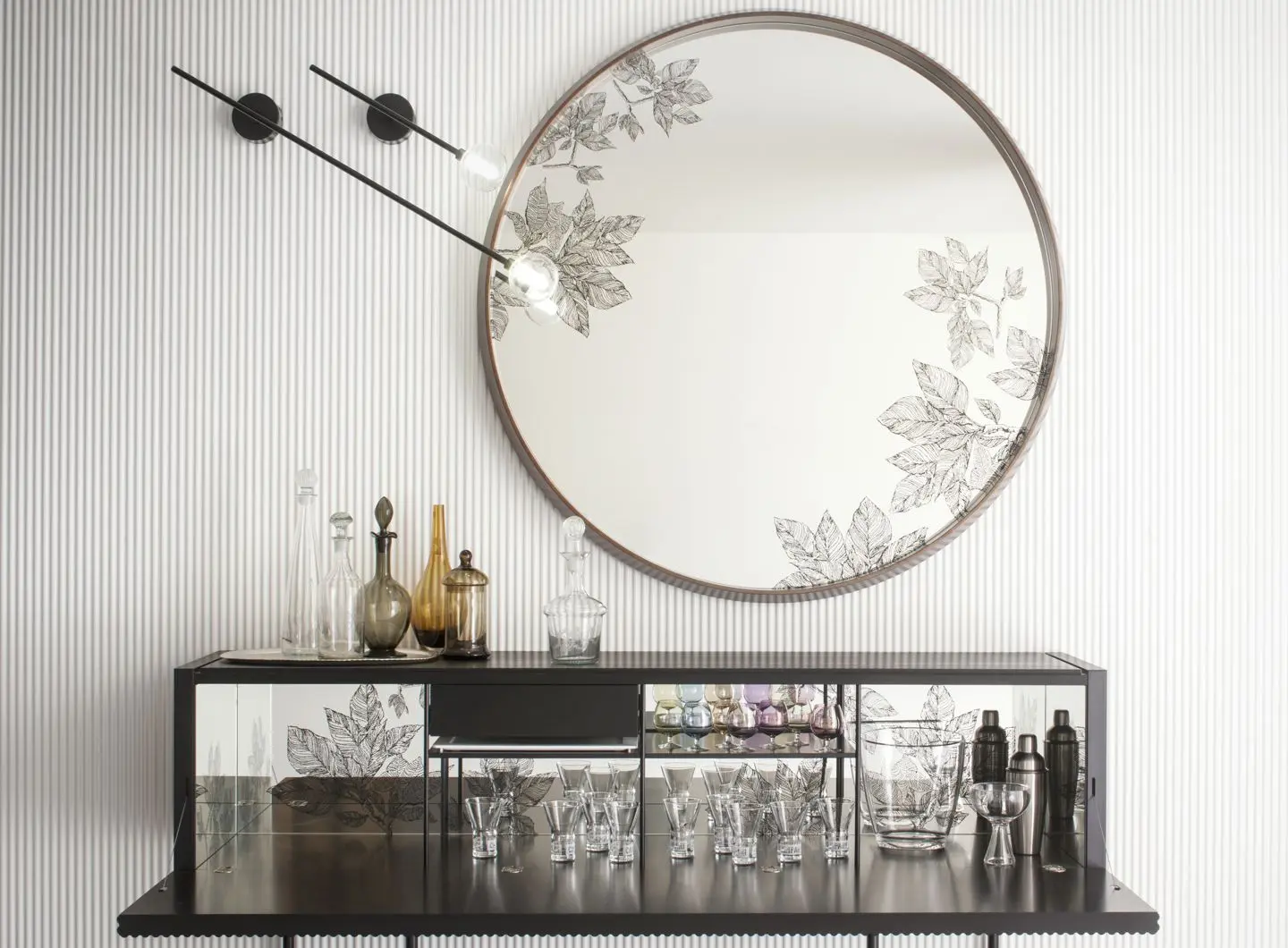 BAR CABINET AERO WITH MIRROR LOOP