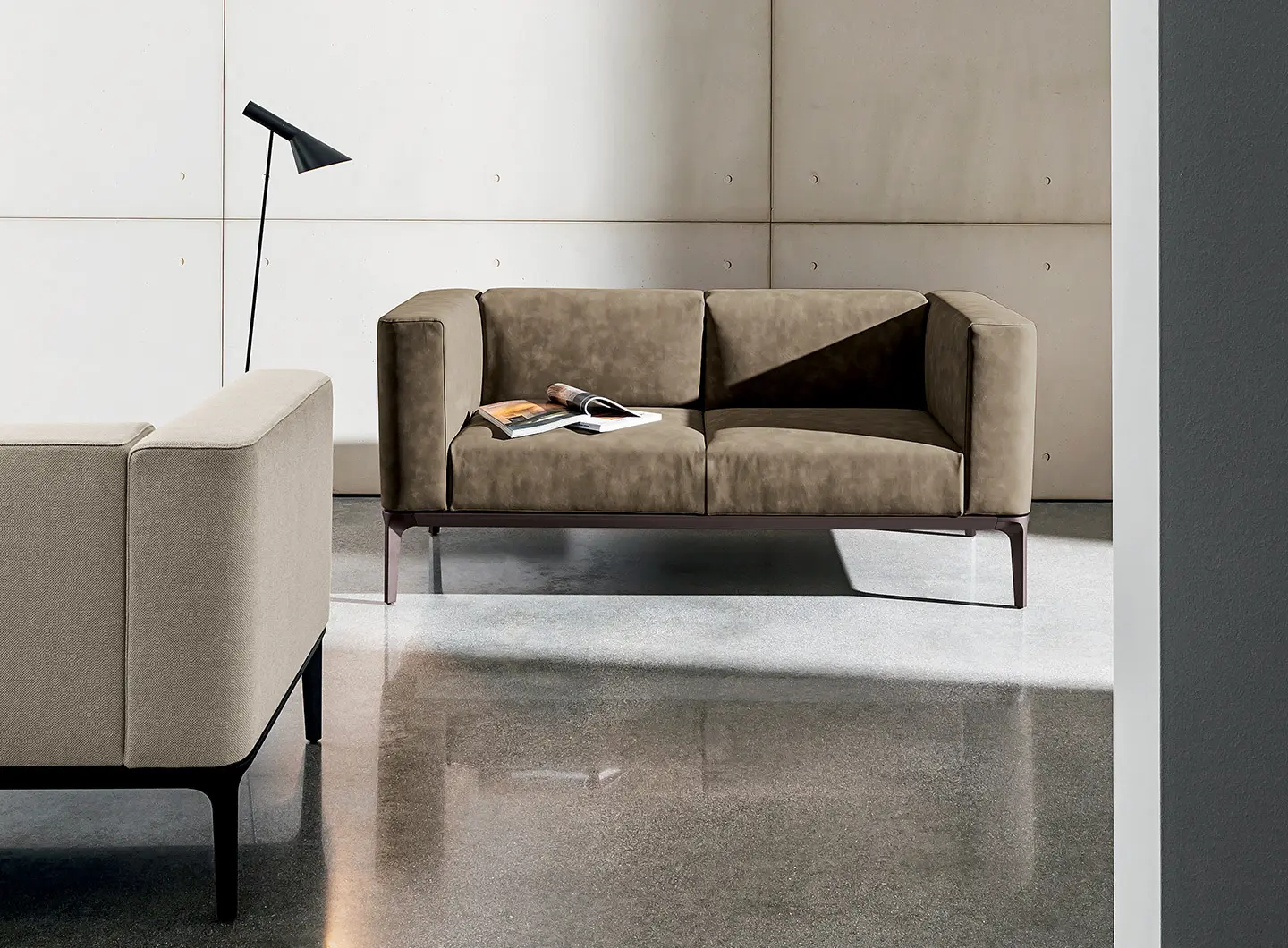 SOVET ITALIA Slim sofa