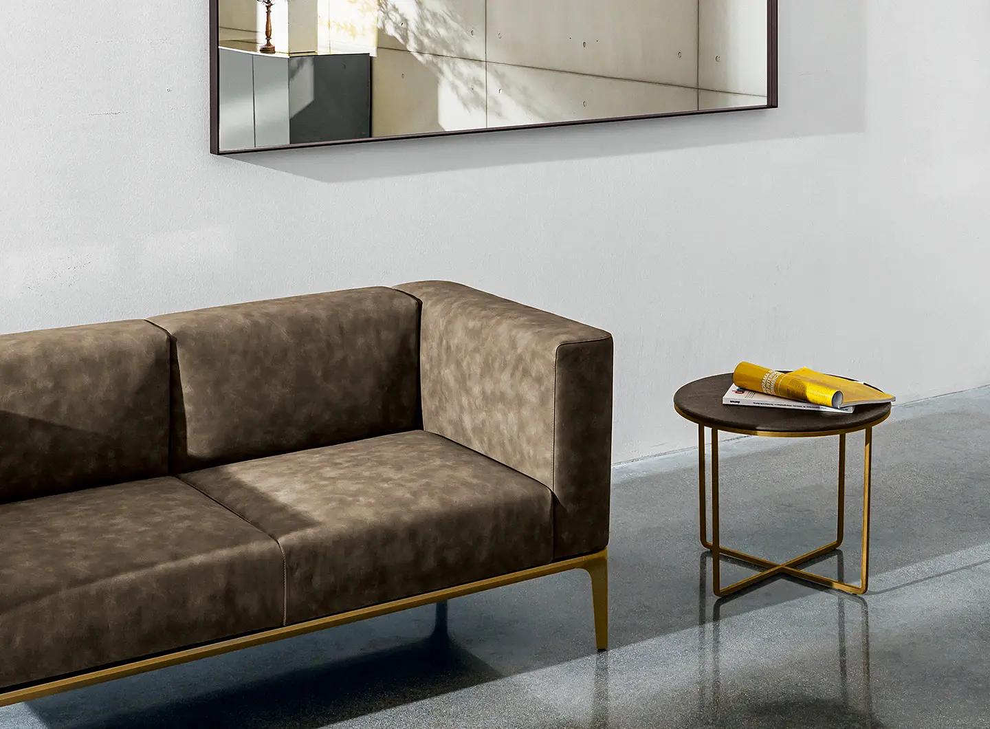 SOVET ITALIA Slim sofa