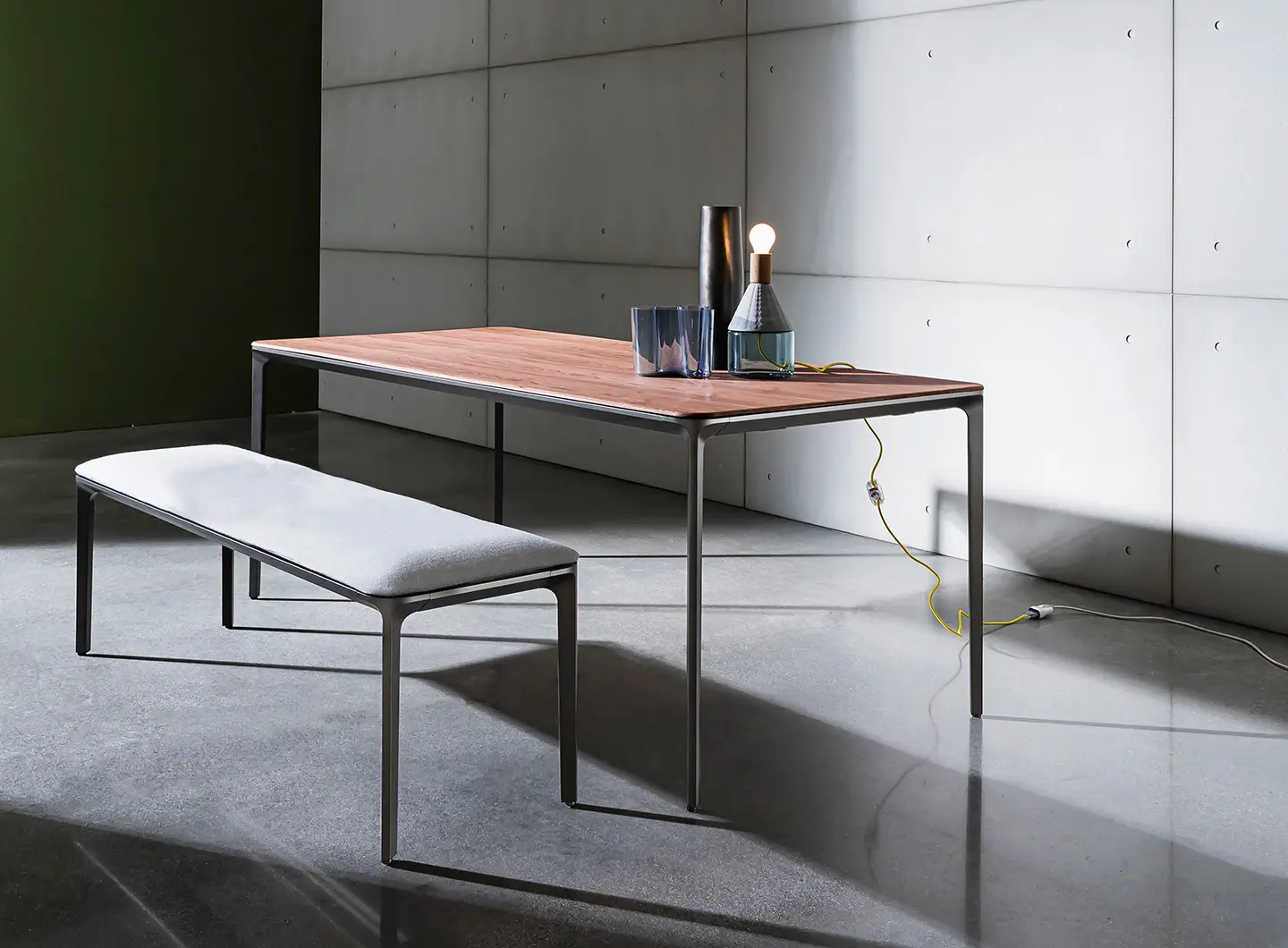 SOVET ITALIA Slim table