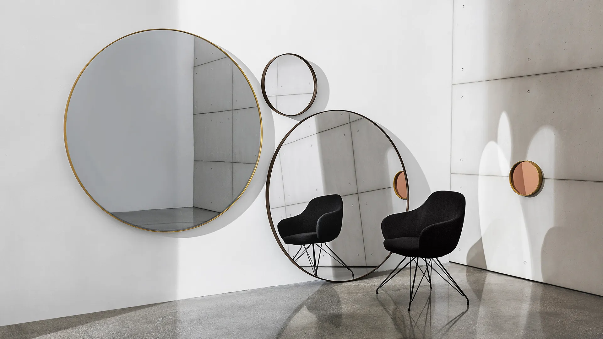 SOVET ITALIA Visual round mirrors