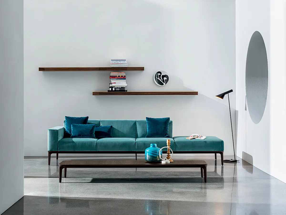 SOVET ITALIA Slim sofa