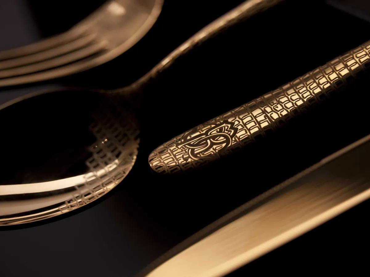 Roberto Cavalli Home Luxury Tableware - Lizzard Gold Cutlery