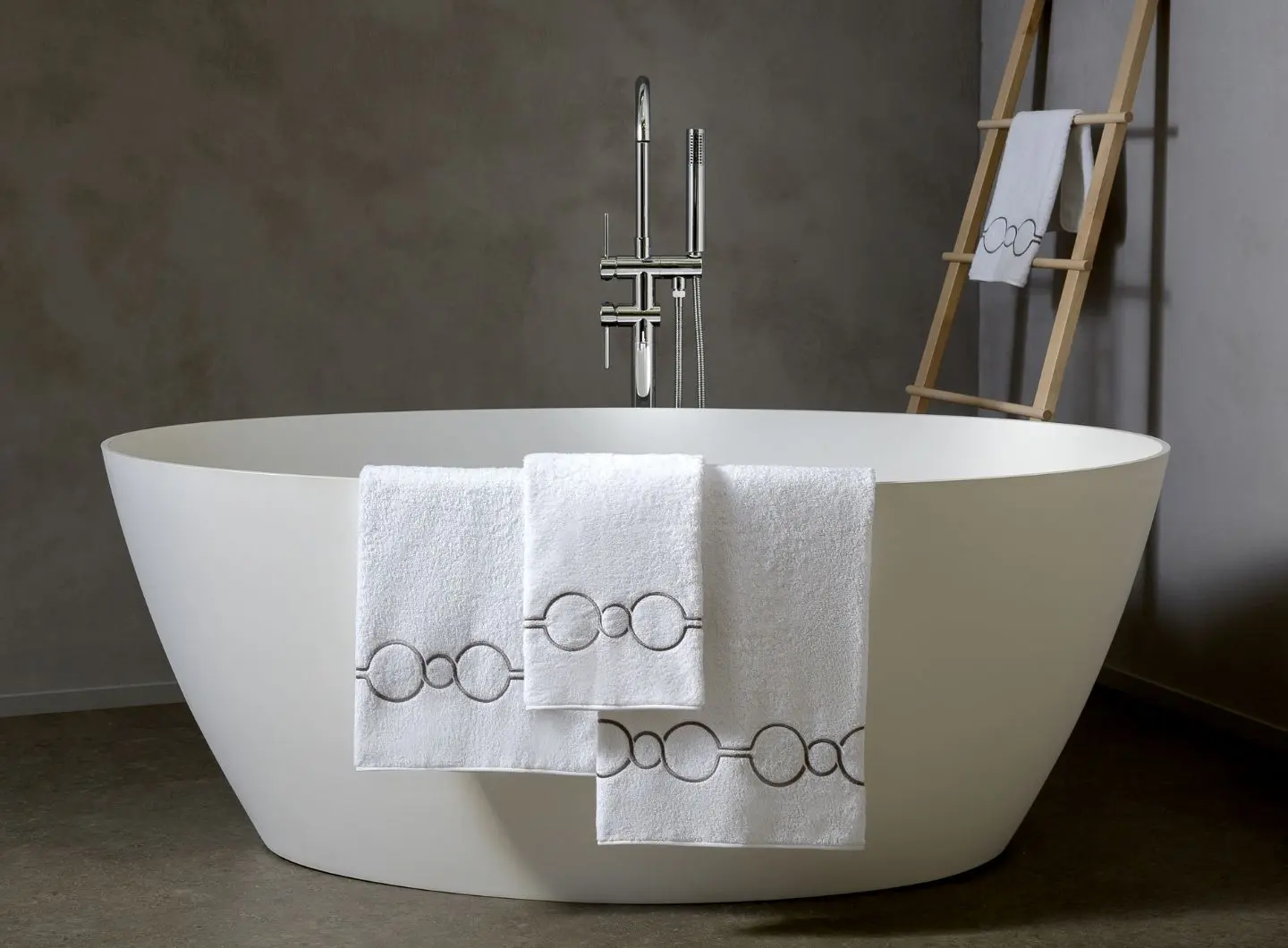 SHANGRI-LA Bagno