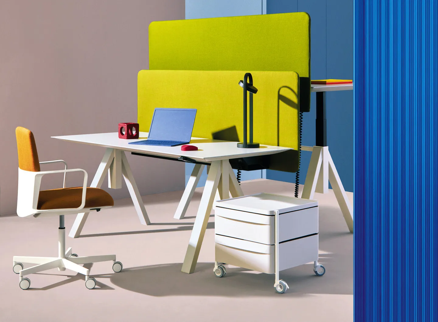 Pedrali SPA - Arki-Table Adjustable Desk