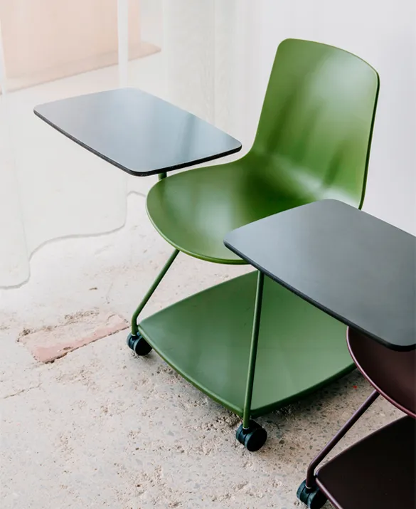 Tray chair by Enea