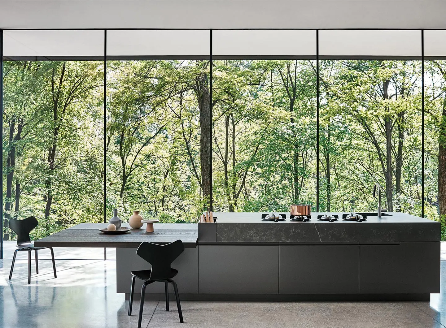 Cesar - cucina Maxima 2.2 in laccato seta Titanio e top dekton Kelya