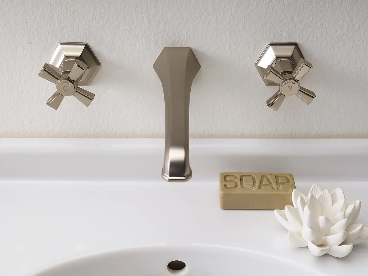 Sbordoni 1910 - Dèco Prestige wall mounted basin mixer.