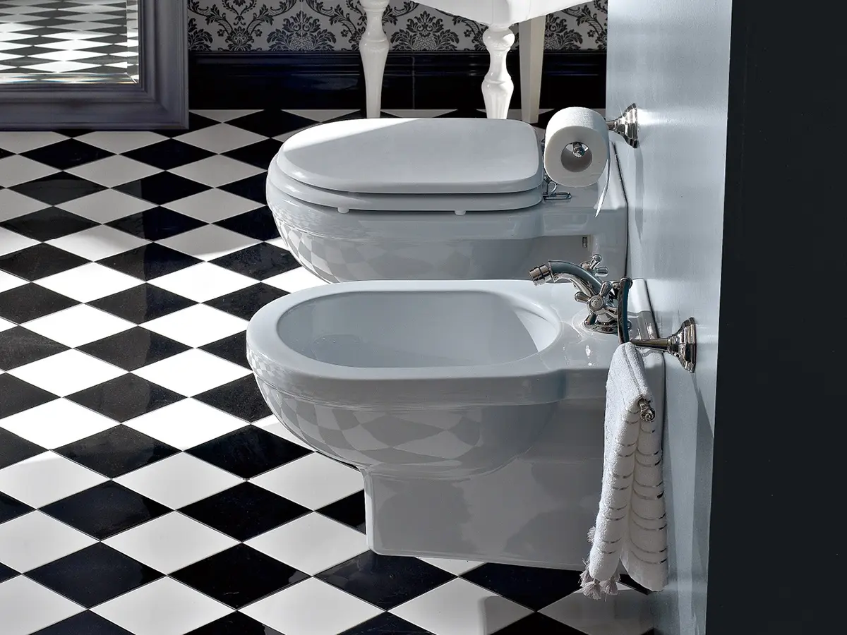 Sbordoni 1910 - Vaso e bidet sospesi Neoclassica.