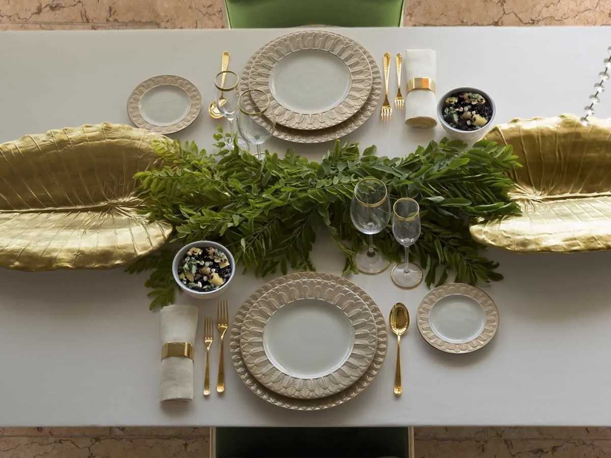PEACOCK TABLE SET COLLECTION 