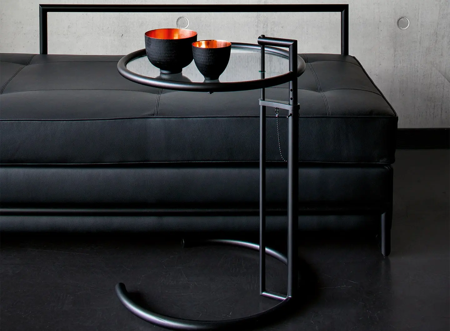 Adjustable Table E1027 | Salone del Mobile