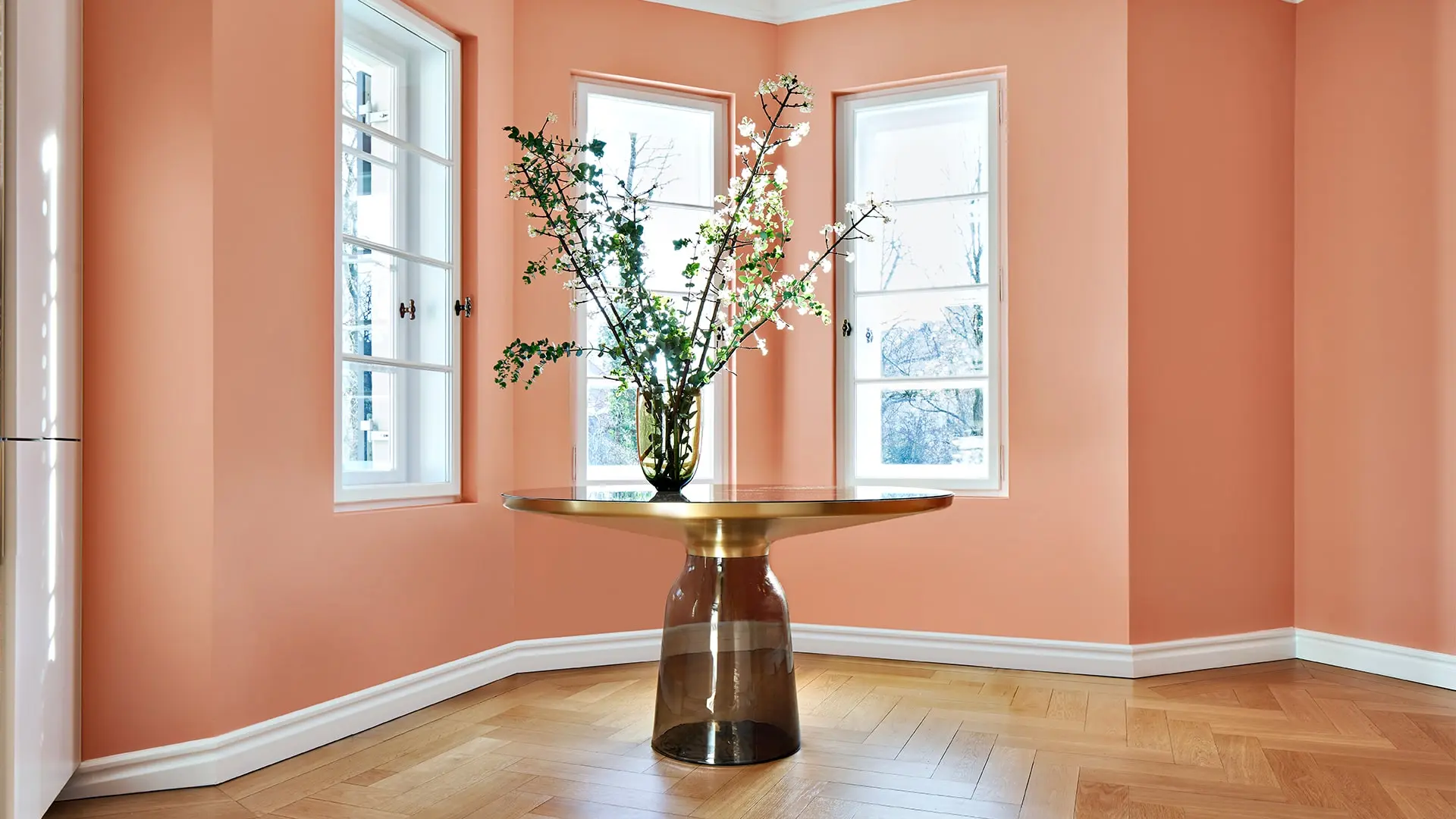 ClassiCon - Bell High Table