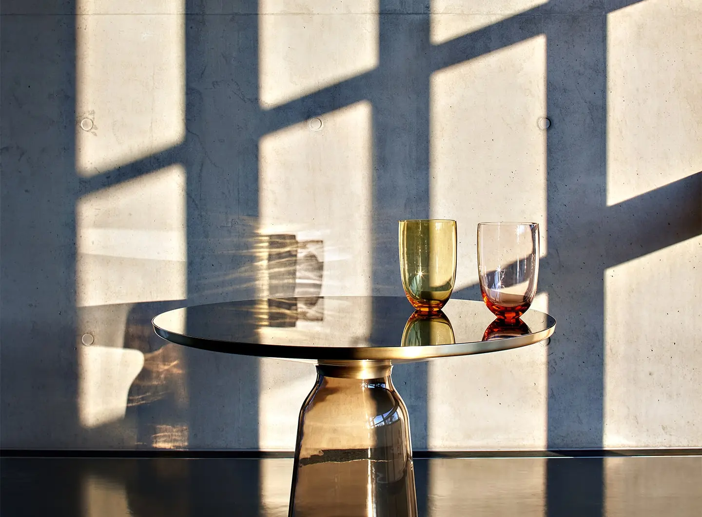 ClassiCon - Bell High Table