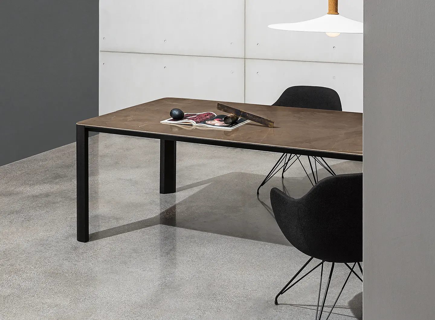 SOVET Kodo table and Cadira chairs