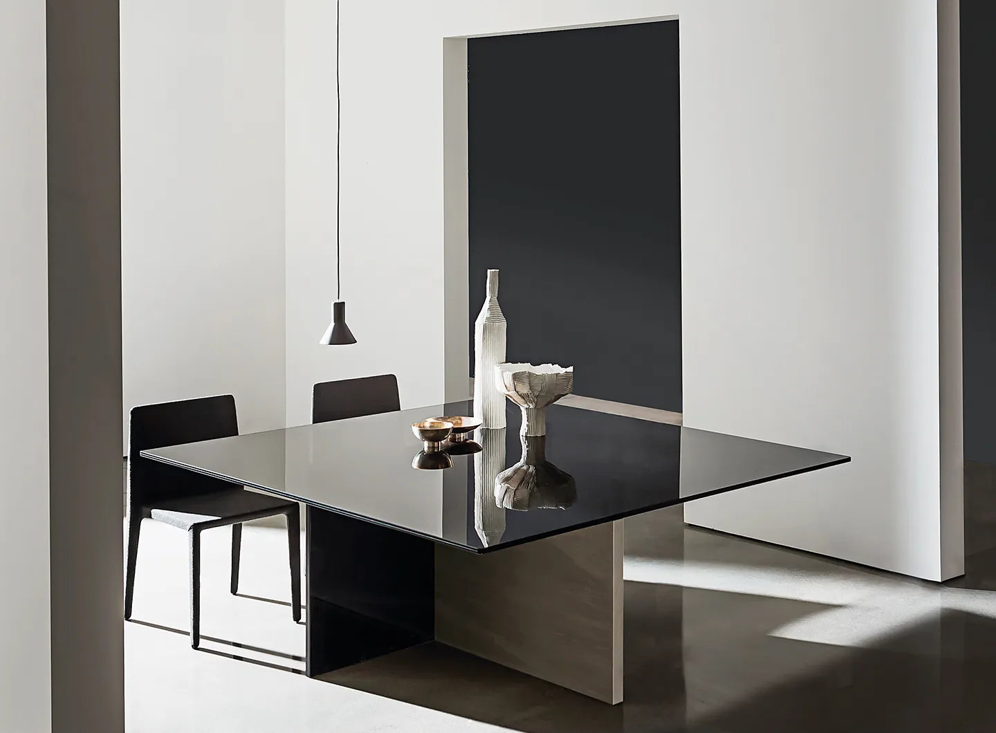 SOVET Regolo square dining table