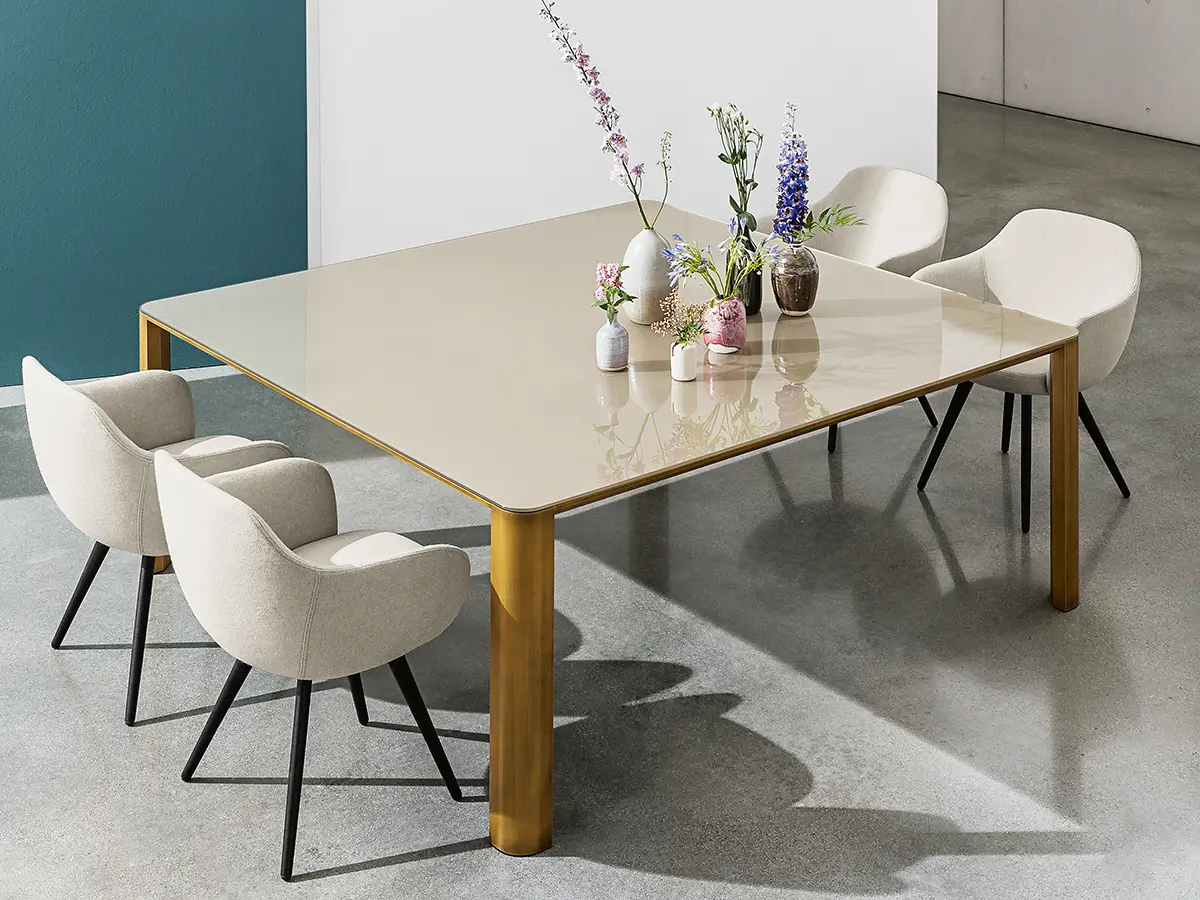 SOVET Kodo modern dining table 