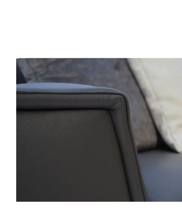 Armrest Fly detail