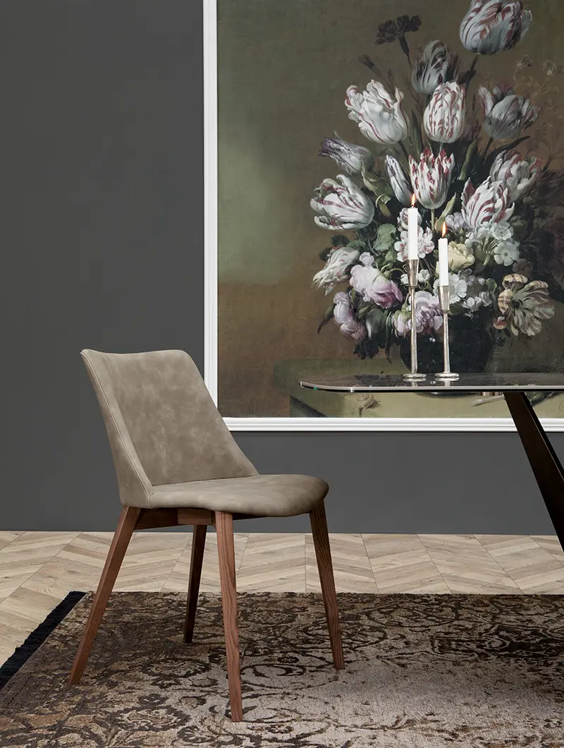 AGATA CHAIR