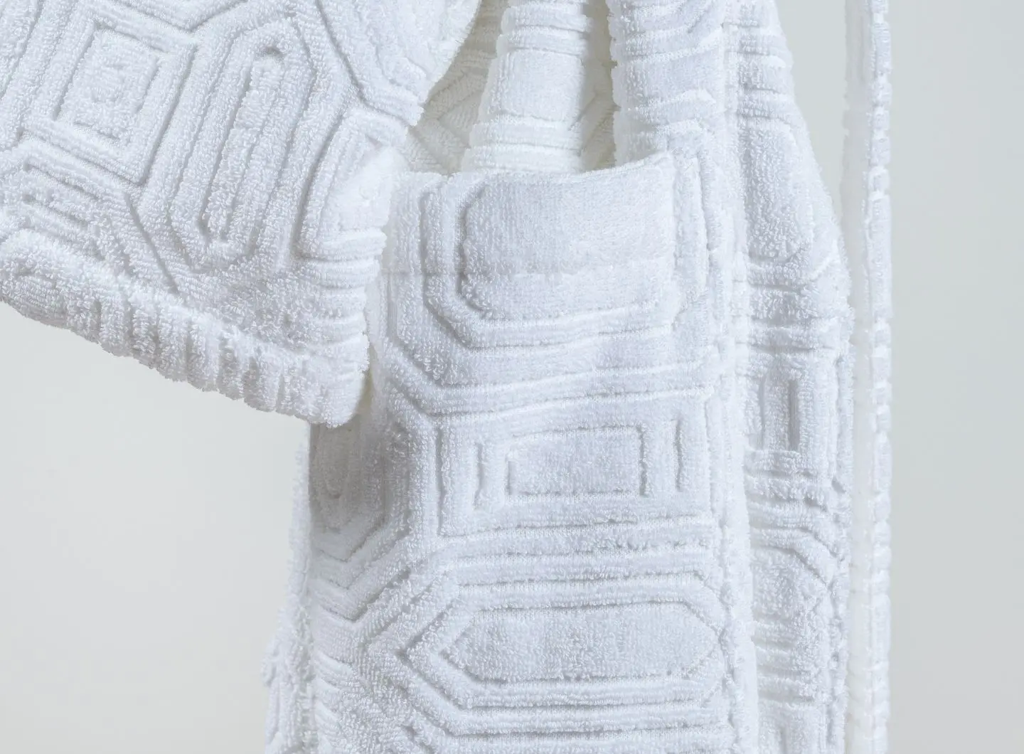 RESORT Bathrobe  