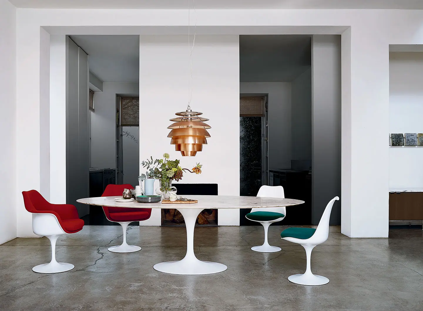 Pedestal Collection designed by Eero Saarinen, Ph. Federico Cedrone