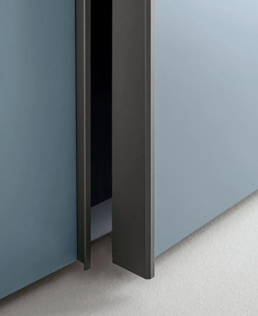 detail of wardrobe handle pianca