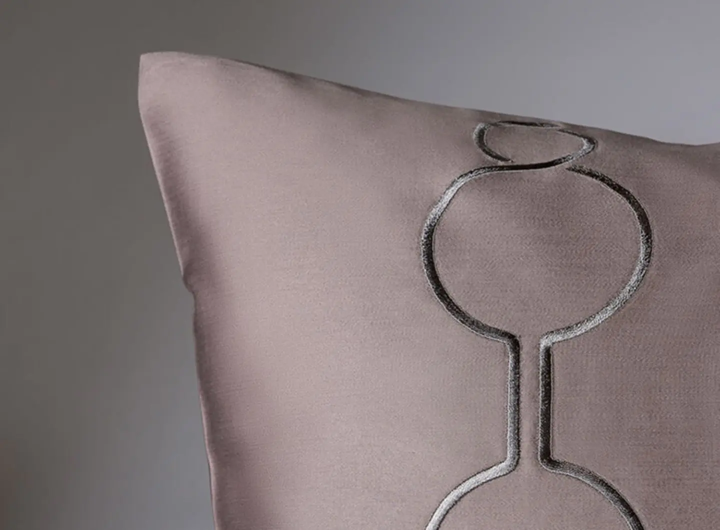 SHANGRI-LA Pillowcase - Rosa Tropea