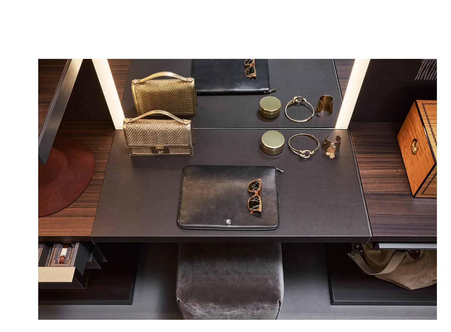 MASTER DRESSING