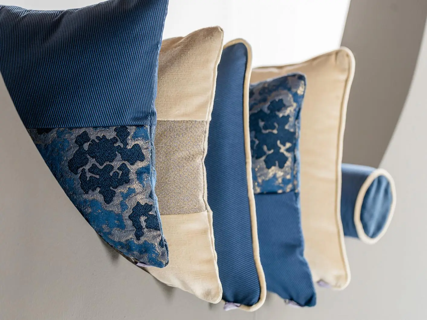 HYPNOSE CUSHIONS COLLECTION