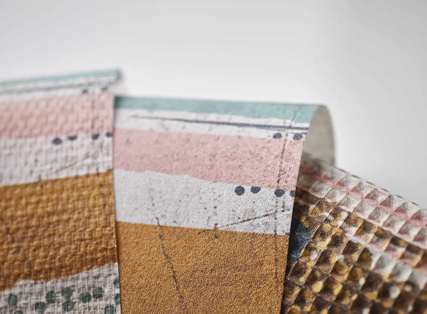 Momenti -Tailor Covering