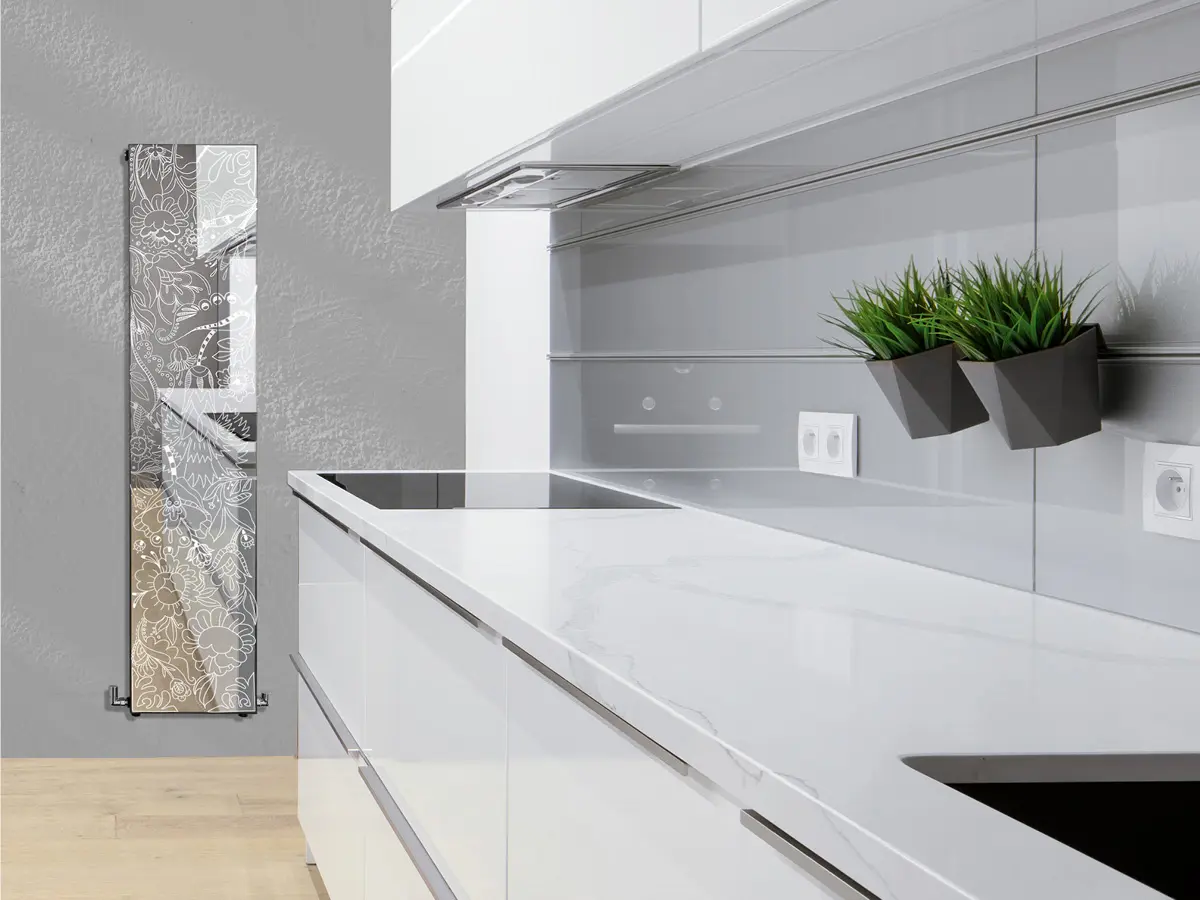 Radiatore idraulico Plate Lux Verticale