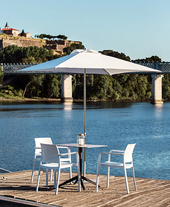 QUATRO table