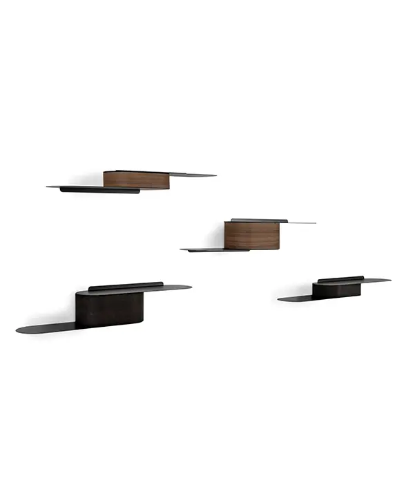 SNOWBOARDS SHELF