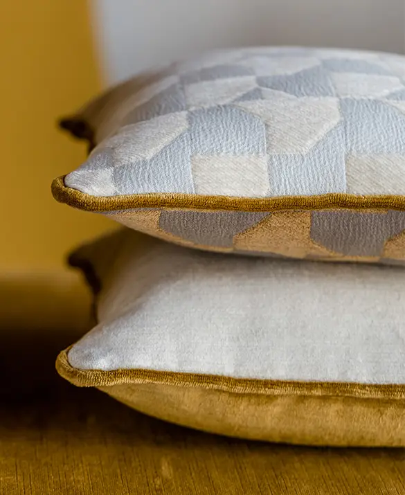 FIZZ CUSHION