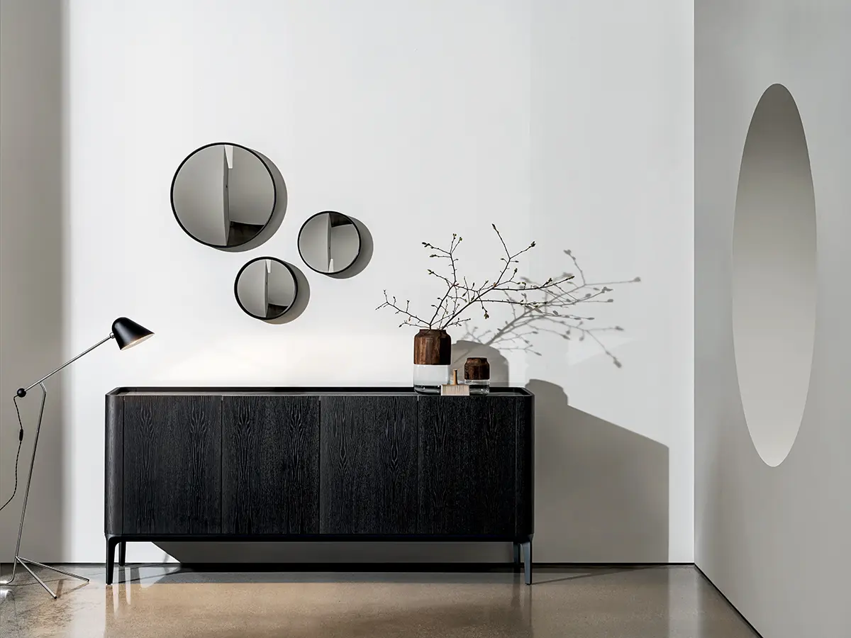 SOVET ITALIA Slim sideboard