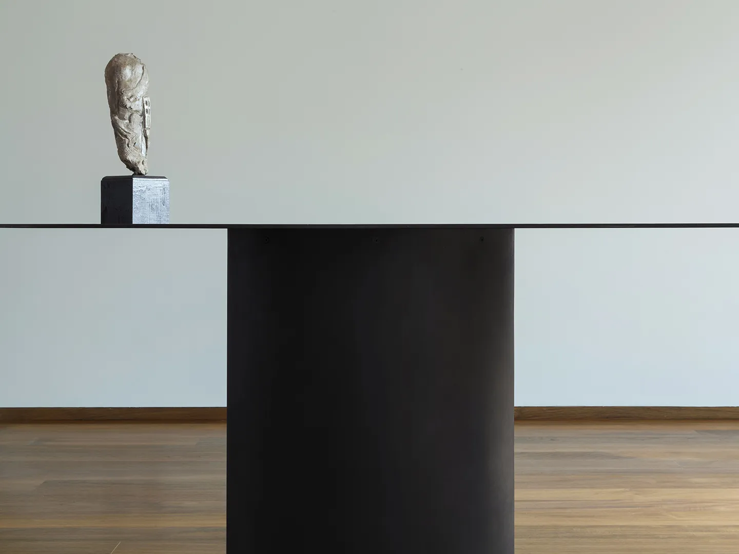 MM6 Aluminium Table by Guglielmo Poletti