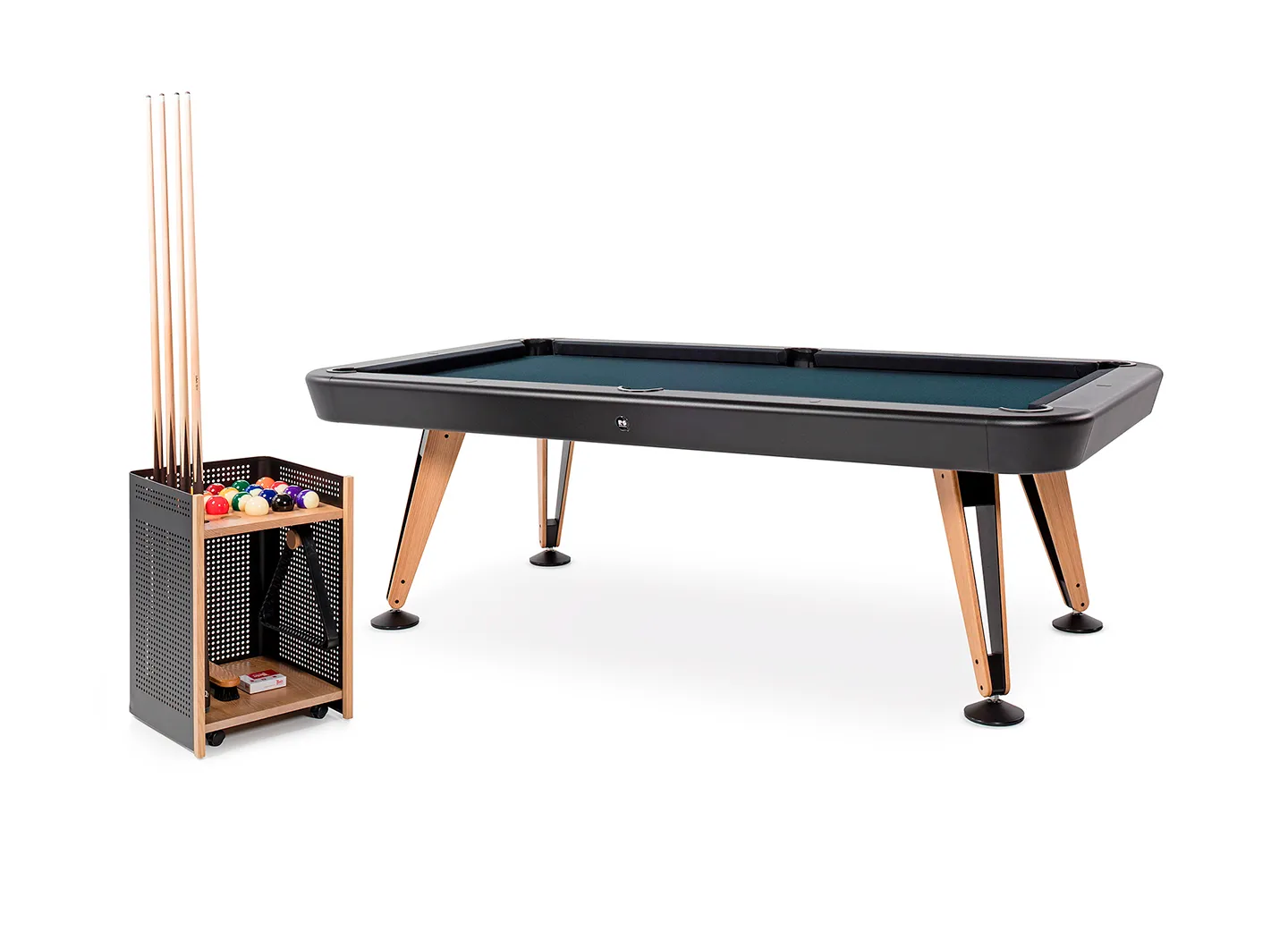 RS Barcelona Diagonal pool table for indoor and outdoor use