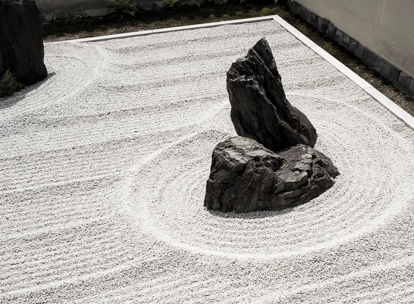 Karimoku Furniture Kyoto image_kare