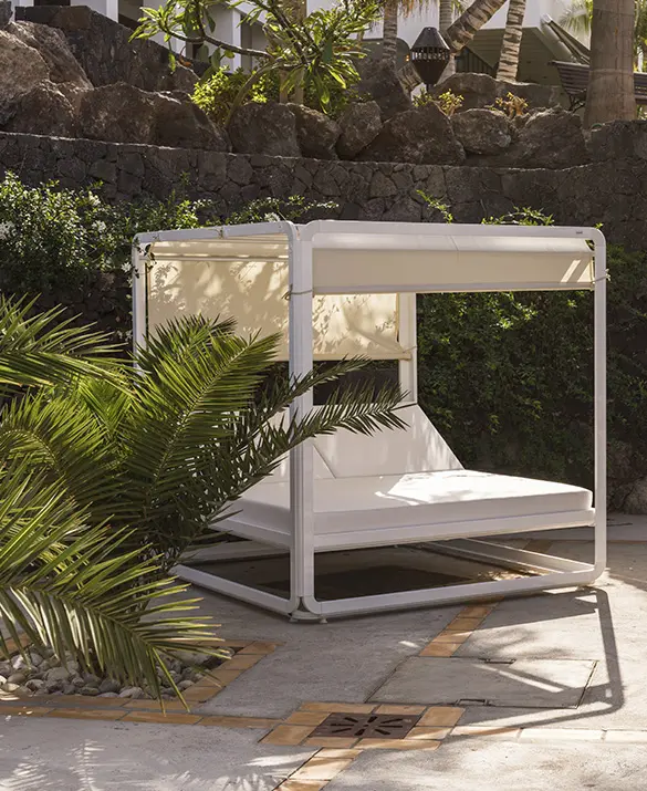 IBIZA daybed. Ezpeleta